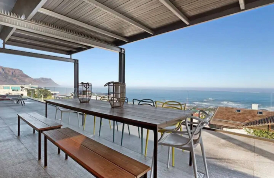 To Let 6 Bedroom Property for Rent in Clifton Western Cape